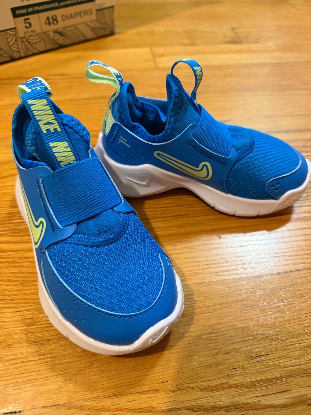 Nike Kids Blue & Yellow Slip-On Athletic Sneakers 8c